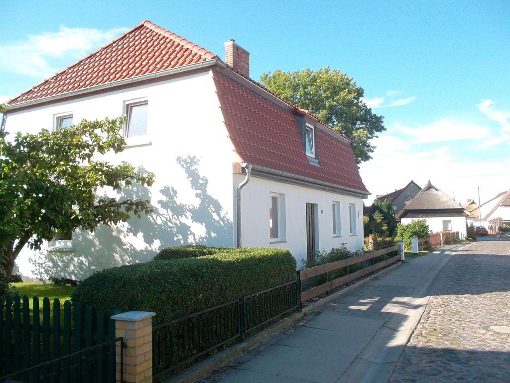 Ferienwohnung Am Greifswalder Bodden ヴィーク 部屋 写真